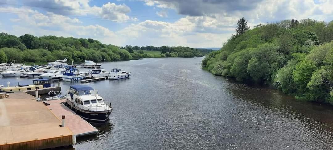 Holllie View Apartamento Enniskillen Exterior foto